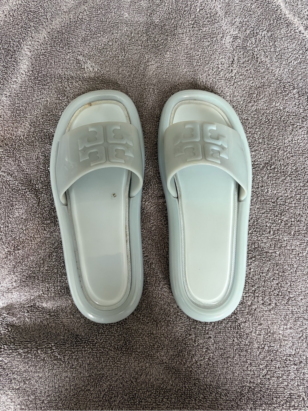 Tory Burch powder blue jelly Women’s Slide Sandals with Embossed Logo